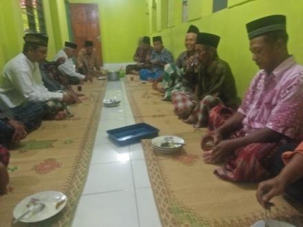 Sholat Subuh di Mushola Nurul Iman (Tarungan)